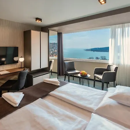 Szálloda Hunguest Bál 4*